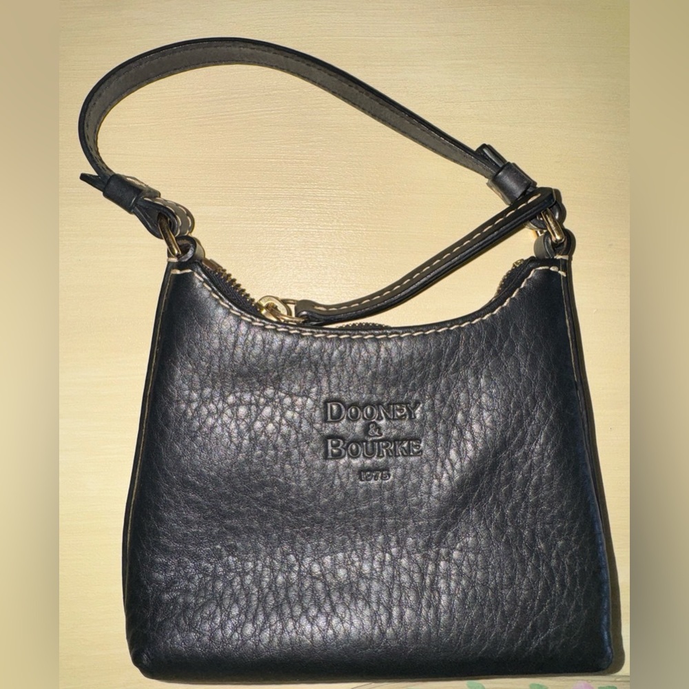 Dooney & Bourke Black Leather Bitsy Bag NWOT